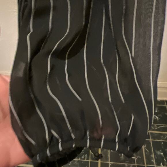 DKNY Tie Waist V-Neck Pinstrip Blouse 2-Piece Size XL - Picture 9 of 13